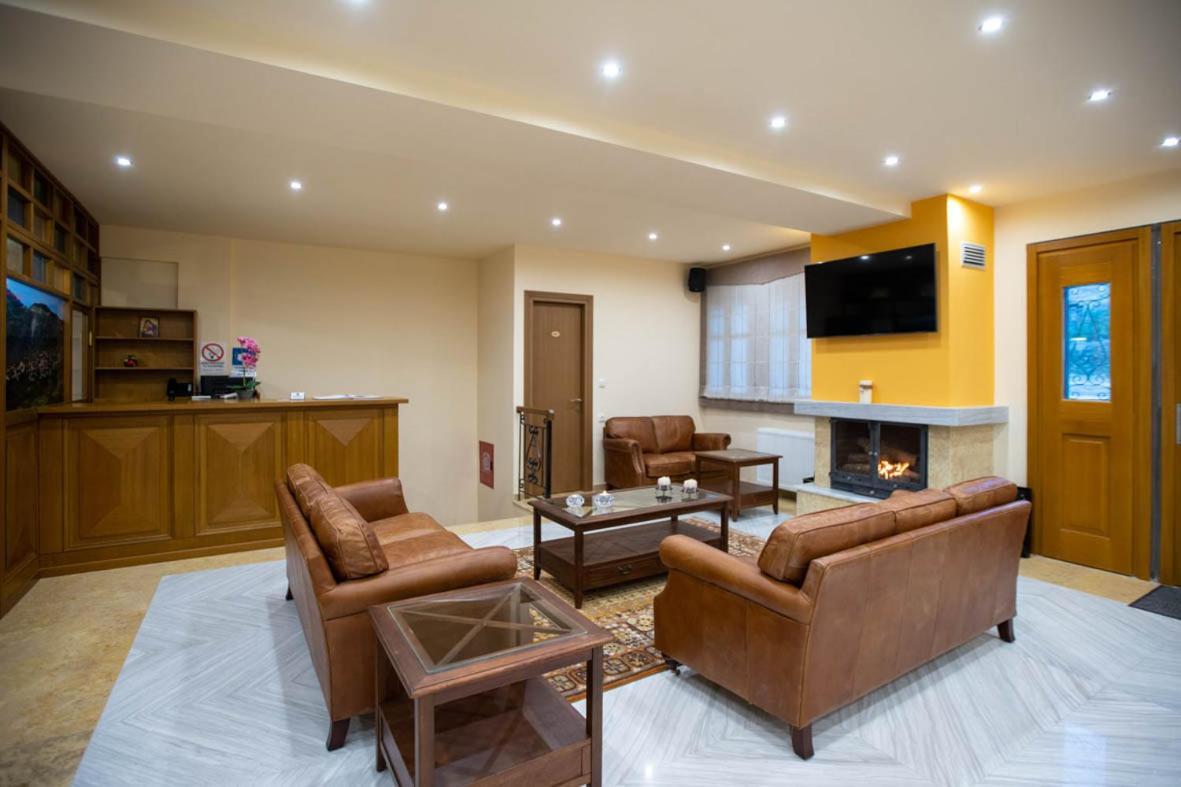 Rentinia Inn Rentína Exteriér fotografie