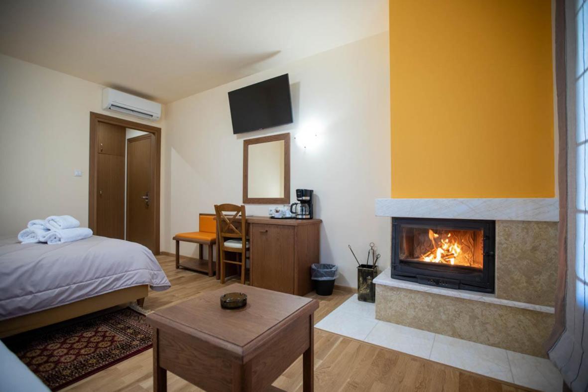 Rentinia Inn Rentína Exteriér fotografie