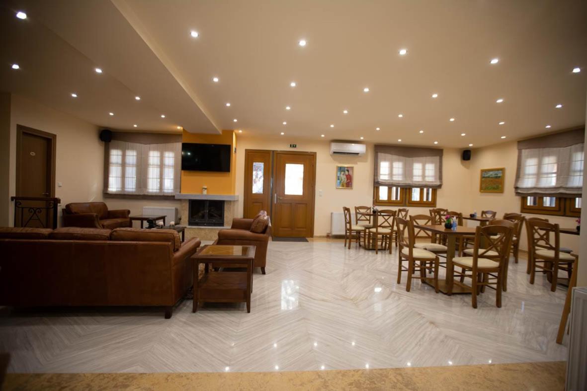 Rentinia Inn Rentína Exteriér fotografie