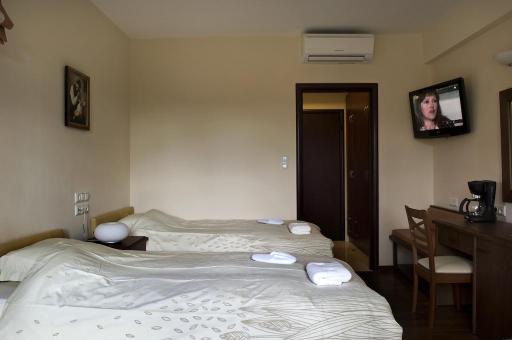 Rentinia Inn Rentína Exteriér fotografie
